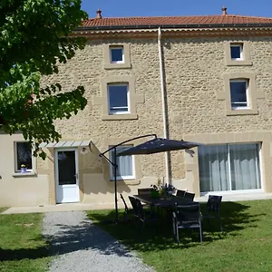 Hébergement de vacances Les Pins, Montchenu